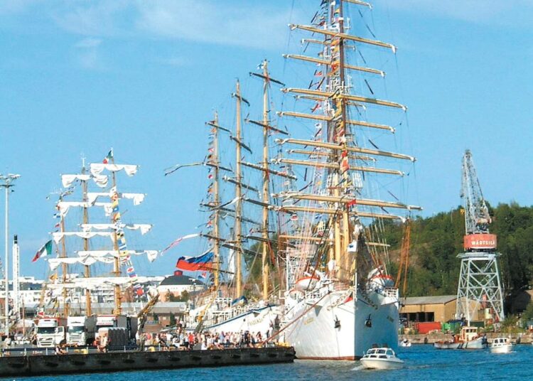 Tall Ship's Races Turussa 2003.