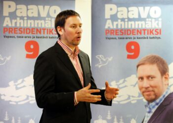 –Ihmisiä ei pidä jaotella meihin ja muihin, sanoo presidentin arvojohtajuutta korostava Vasemmistoliiton presidenttiehdokas Paavo Arhinmäki.