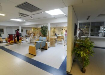 Palvelusetelin käyttöä aiotaan lisätä perusterveydenhuollossa, suun terveydenhuollossa ja erikoissairaanhoidossa.