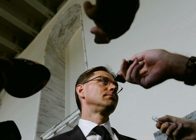 Jyrki Katainen on kiistänyt olevansa lähdössä minnekään. Moni seikka puhuu kuitenkin sen puolesta, että vuoden kuluttua hän on EU-komissaari.