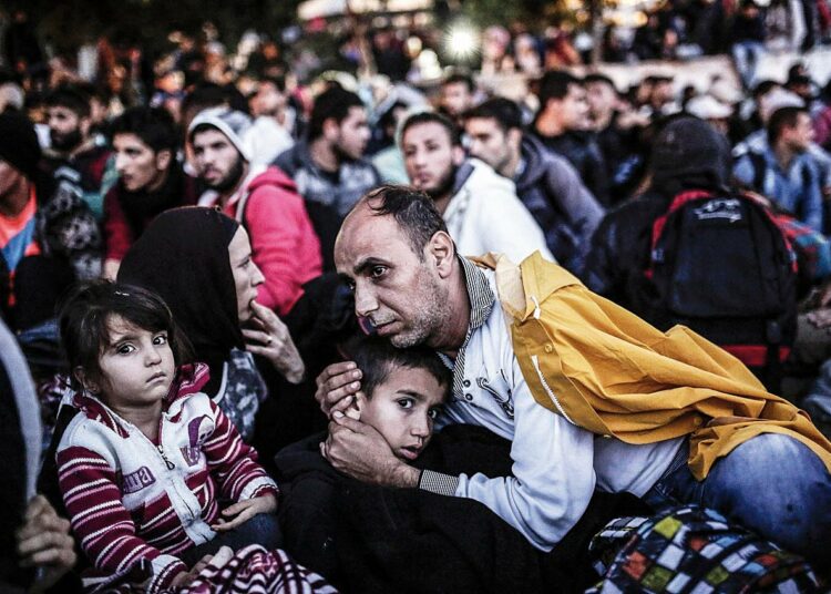Pakolaisvirta Syyriasta luo paineita kriisin ratkaisemiseksi