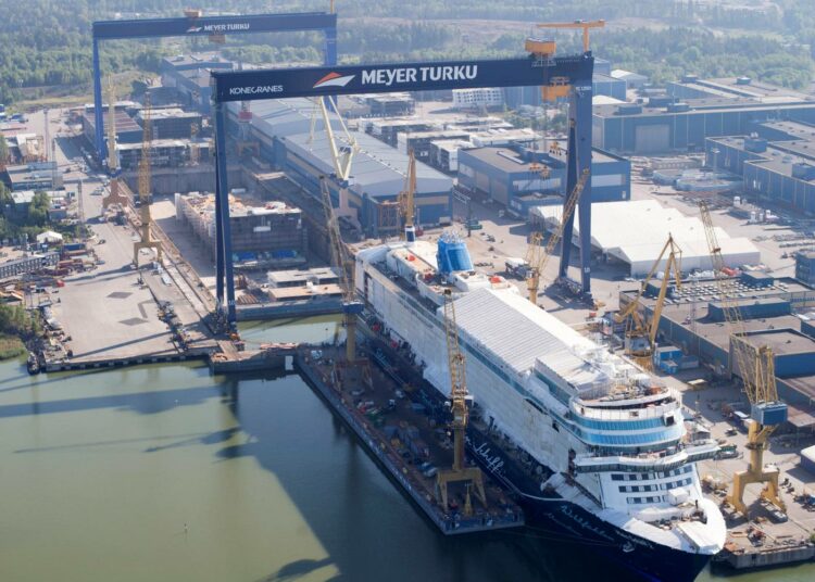 Royal Caribbean Cruises ja Meyer Turun telakka ovat allekirjoittaneet laivasopimuksen kolmannesta Icon-aluksesta.