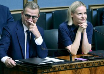 Oikeistohallitus on leikkauspolitiikallaan pitkittänyt Suomen taantumaa, leikannut tulevaisuudenuskoa ja lisännyt työttömyyttä, Hanna Sarkkinen summasi Petteri Orpon ja Riikka Purran saldon tähän mennessä.