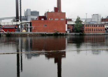 Myllykosken paperitehdas hiljenee vuoden loppuun mennessä. Tehtaan työntekijöiden tunnelmista kerrottiin Viikkolehdessä 9. syyskuuta.