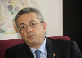 ”Jos minä käytän vain juutalaisille varattua tietä, voin saada kuuden kuukauden vankeustuomion, vaikka olen kansanedustaja”, sanoo Mustafa Barghouti.