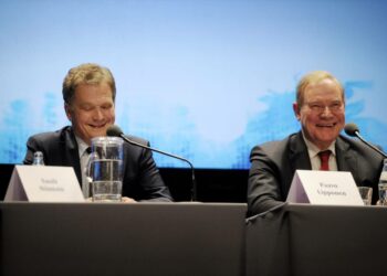 Niinistöllä ja Lipposella ei ole aihetta nauruun Ylen gallupin tulosten perusteella.