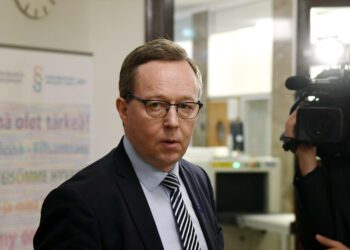 Nesteen henkilöstöryhmät pohtivat mahdollisia jatkotoimia keskusteltuaan omistajaohjausministeri Mika Lintilän kanssa.