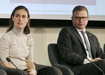 Useimpien tiedostusvälineiden maanantaina käyttämä kuvituskuva MT-gallupista. Kokoomus ja SDP muodostavat suosituimman vaihtoehdon seuraavaksi hallituspohjaksi.