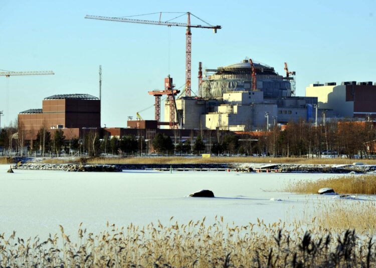 Olkiluodon työmaata urakoitseva Areva ja eräät sen ulkomaalaiset aliurakoitsijat ovat Metalliliiton käsityksen mukaan jättäneet työmaalla noudattamatta sopimuksia ja tilaajavastuulakia.