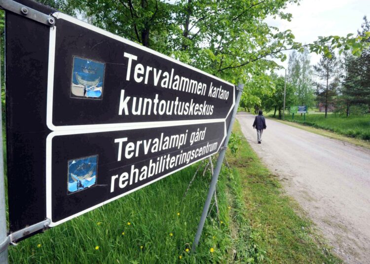 Tervalammen kartanon päihdekuntoutuskeskuksen paikkamääriä pienennettiin.
