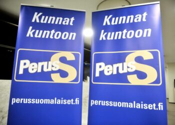 Perussuomalaisten eduskuntavaaleista alkanut noste jatkuu ja puolueen ehdokkaat vyöryvät valtuustoihin isolla joukolla.