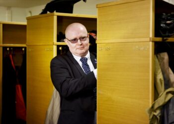Työministeri Jari Lindström lähetti työnhakupakon lausuntokierrokselle perjantaina.