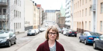 Lotta Junnilainen tutki viiden vuoden ajan kahta lähiötä väitöskirjaansa varten. Paikkoja yhdisti vuokratalovaltaisuus ja ongelmalähiön leima.