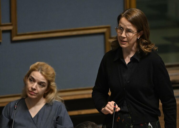 Veronika Honkasalo on vasemmistoliiton kansanedustaja ja eduskunnan ulkasiainvaliokunnan jäsen.