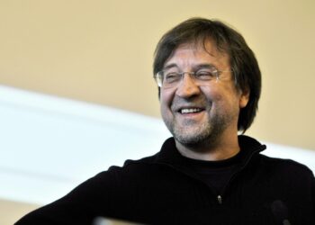 Juri Ševtšuk kertoili leppoisasti urastaan Helsingin yliopistolla torstaina järjestetyssä keskustelutilaisuudessa.