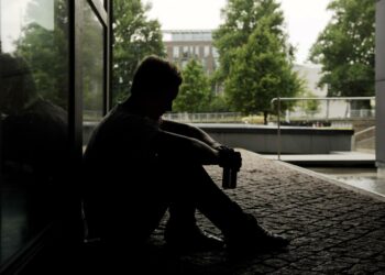 Olisi halvempaa ja inhimillisempää hoitaa nuorten ongelmia varhaisessa vaiheessa perheneuvolassa, muistuttaa Aino-Kaisa Pekonen.