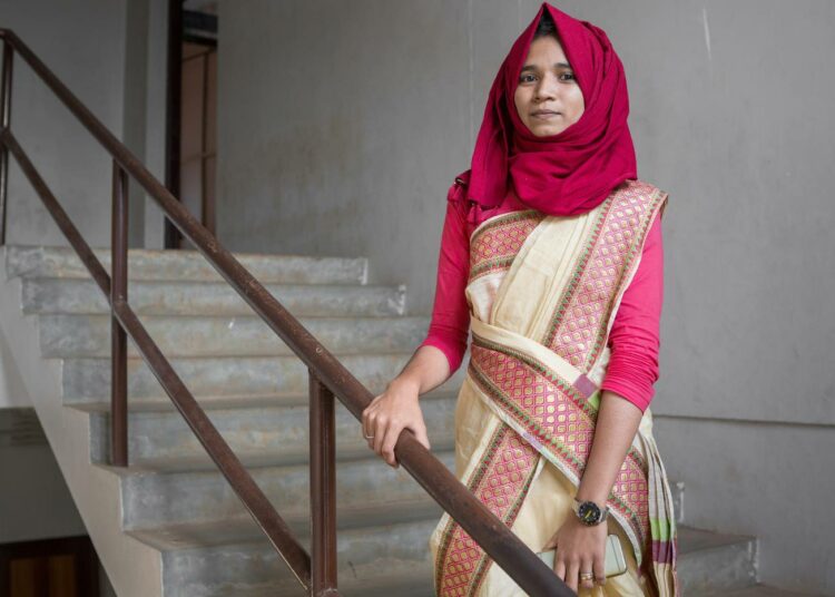 19-vuotias Shibila Fayiza ei aio mennä naimisiin ulkomaille töihin lähtevän miehen kanssa.