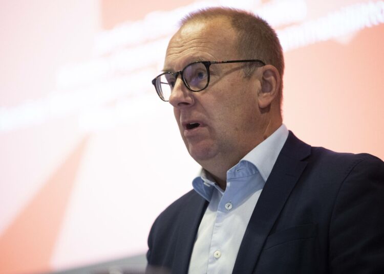 Ay-liike odottaa yhä valtionvarainministeri Riikka Purran kesällä esittämää kutsua keskustelemaan maahanmuutosta ja taloudesta, SAK:n puheenjohtaja Jarkko Eloranta sanoi.