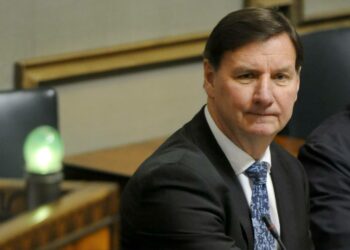 Opetusministeri Jukka Gustafsson.