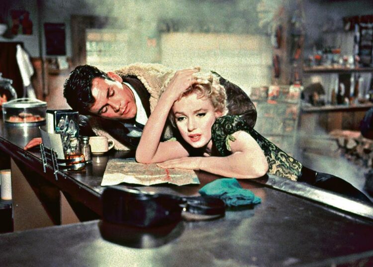 Jääräpäinen rodeoratsastaja (Don Murray) ihastuu kaupunkimatkalla kapakka-laulajattareen (Marilyn Monroe) ja yrittää lassota hänestä vaimon itselleen.