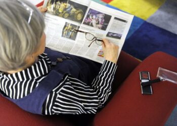 Suuret ikäluokat ovat eläkkeellä. Vakuutusmatemaatikko kysyy, miksi eläkerahastoja edelleen paisutetaan.