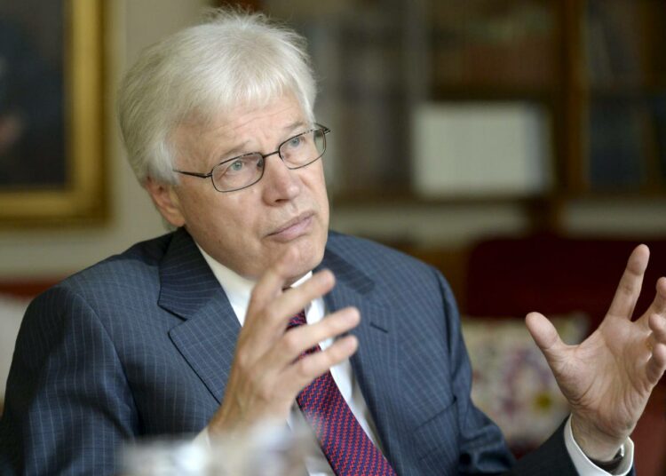 Taloustieteen Nobel Suomeen. Professori Bengt Holmström saa sen yhdessä professori Oliver Hartin kanssa sopimusteoriasta.