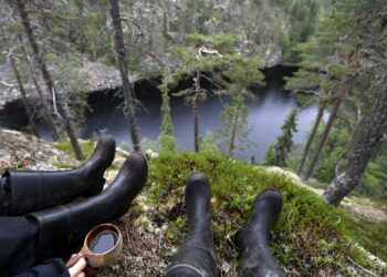 Kysely paljastaa, että suomalaiset ovat ikään katsomatta tietoisia ilmastonmuutoksen kielteisistä vaikutuksista. Kuva on Hossan kansallispuistosta Kuusamosta.