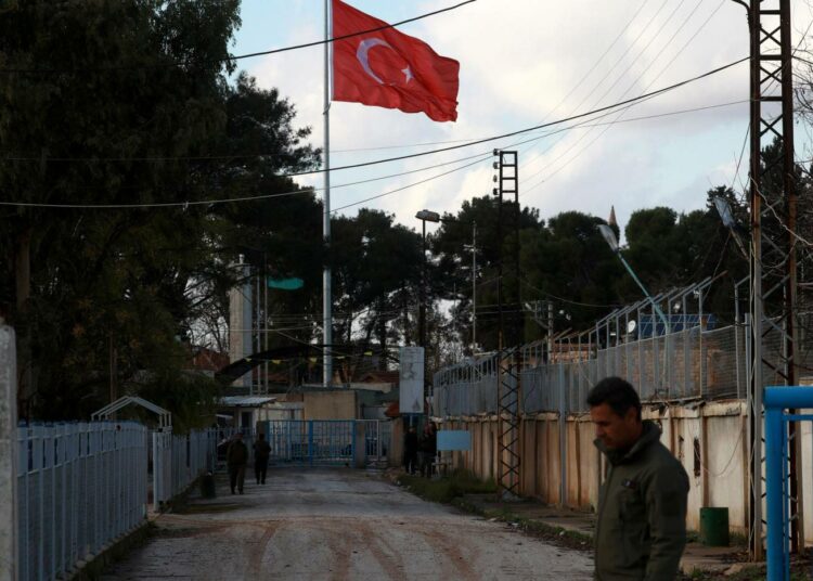 Turkki varoitti keskiviikkona aloittavansa lähipäivinä uuden operaation Syyriassa. Kuva rajakaupunki Darbasiyahista.