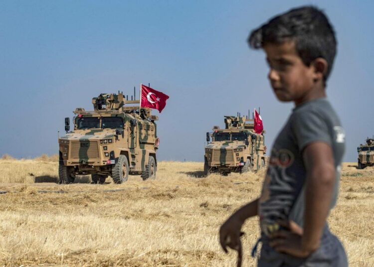 Turkin odotetaan etenevän Syyrian pohjoisosiin rajakaupunkien kautta.
