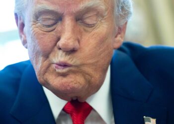Yhdysvaltain presidentti Donald Trump käy kauppasotaa muuta maailmaa vastaan.