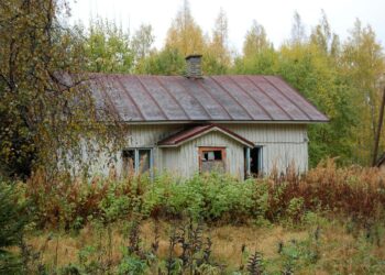 Tuoreen väestöennusteen mukaan väki vähenee miltei jokaisessa Suomen kolkassa.