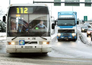 Uudellamaalla iso osa joukkoliikenteestä hoidetaan maanteillä.