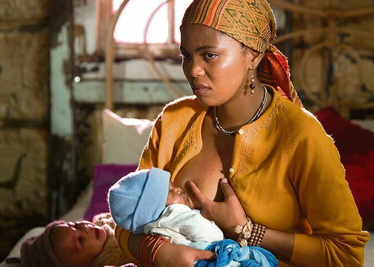Ryöstön yhteydessä vahingossa siepattu vauva mullistaa Tsotsin maailman. Kuvassa Terry Pheto.