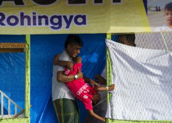Vuoden 2015 ensimmäisen neljänneksen aikana 25 000 rohingyaa on paennut Myanmarista.