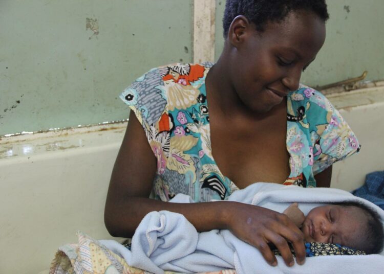 Mphatso Gumulira oli 15-vuotias saadessaan poikansa Zayitwan.