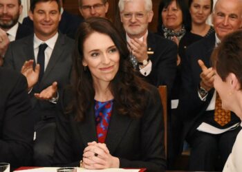 Uuden-Seelannin pääministeri, työväenpuolueen Jacinda Ardern virkaanastujaisissaan lokakuussa 2017.