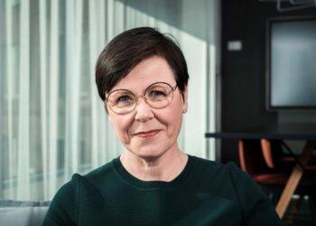 Katja Syvärinen työskentelee SAK:n ensimmäisenä varapuheenjohtajana.