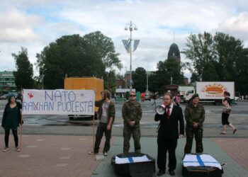Joensuun Seudun Vasemmistonuoret muistuttaa, ettei Nato ole mikään rauhanjärjestö tai marttakerho.