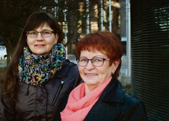 Muutkin pamilaiset ovat huolestuneita siitä, miten heille käy, kun hallitus jatkaa pakkolakien ajamista, vaikka eivät Pudasjärvellä lähteneet osoittamaan mieltään Eija Ikosen (oik.) ja Marita Koivulan tapaan.