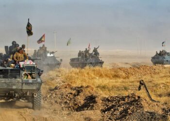 Irakin armeijan joukkoja etenemässä al-Shourahissa noin 45 kilometrin päässä Mosulista.