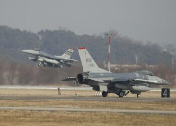 Yksi Yhdysvaltain menestyksellisistä vientituotteista on ollut F-16-hävittäjä.