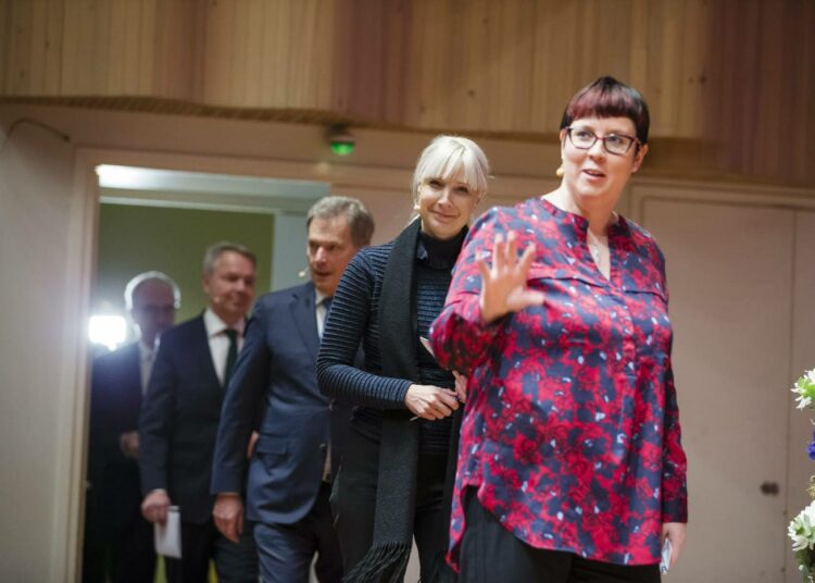 Vasemmistoliiton Merja Kyllönen johti presidenttiehdokkaat yhteistenttiin Oulussa viime viikolla.