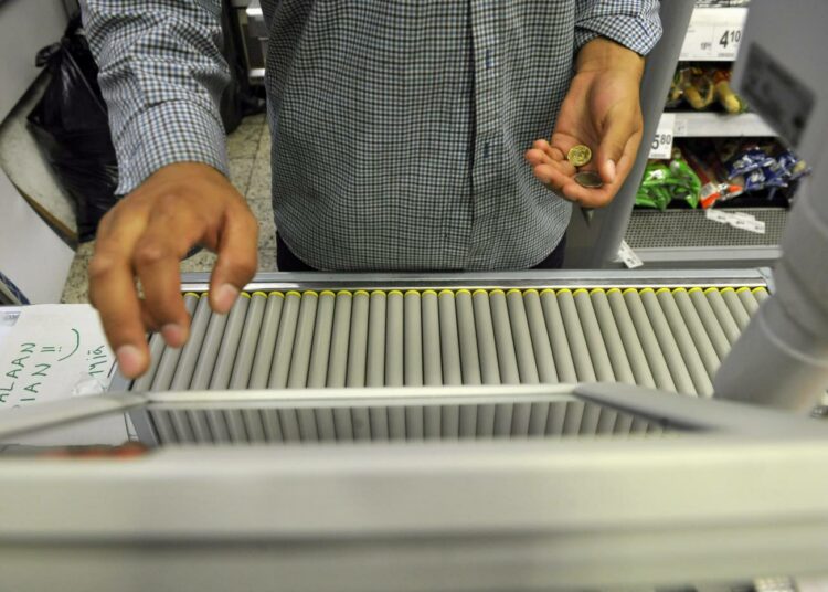 Työterveyslaitoksen vanhemman tutkijan Jari Hakasen mukaan työn imua voi kokea joka työpaikalla.