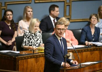 Tuore pääministeri Petteri Orpo puhui eduskunnan täysistunnossa 21. kesäkuuta.