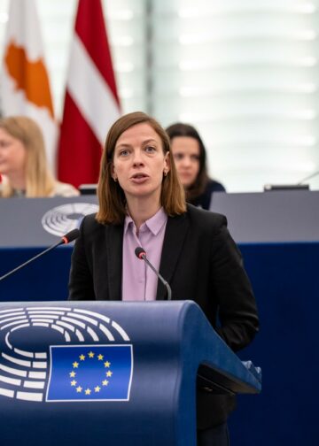 Espanjan talous on ollut vasemmistohallituksen johdolla yksi Euroopan vahvimmista, sanoo europarlamentaarikko Li Andersson (vas.).