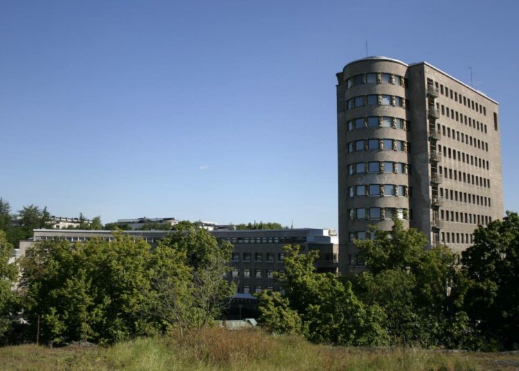 Lastenlinnassa on putkirikkojen jäljiltä pahoja kosteus- ja sisäilmaongelmia.