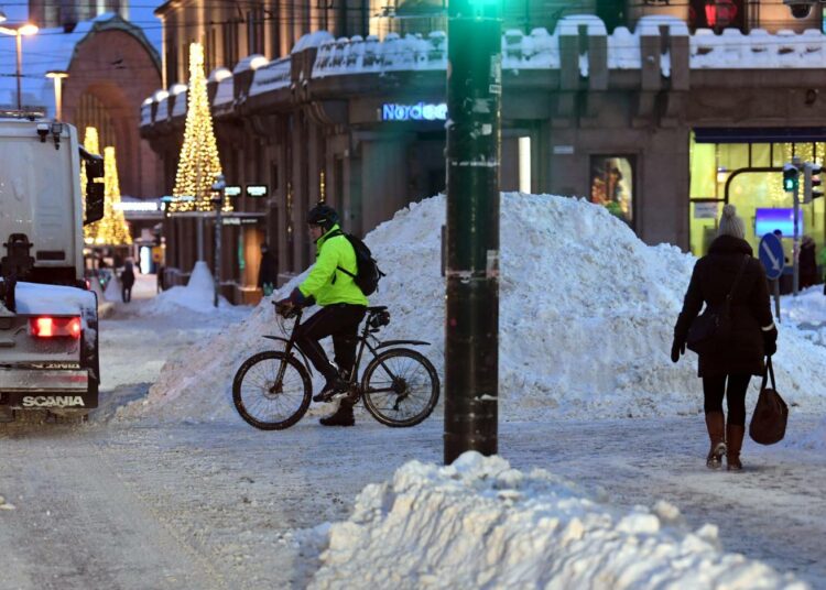 Palkansaajat hoitivat oman osansa kilpailukykytalkoissa.