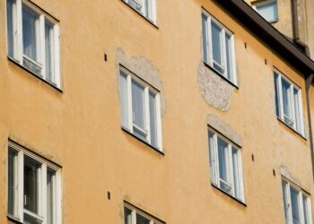 SATA-komiteassa vallitsee yksimielisyys siitä, että tätä monimutkaista asumistukea on yksinkertaistettava. Kriteereiksi otetaan tulot, vuokra ja asuinpaikka.