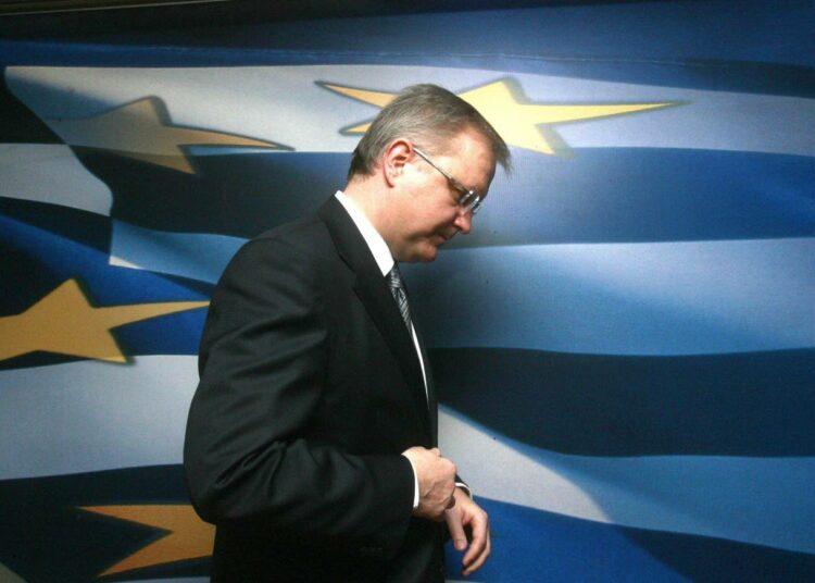 Suomi voi tänä keväänä saada pyyhkeitä taloudenpidostaan omalta komissaariltaan Olli Rehniltä.