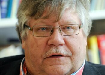 Kaarlo Julkunen.